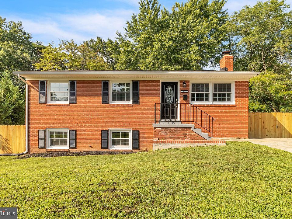 1st image of 15117 Campbell Ln