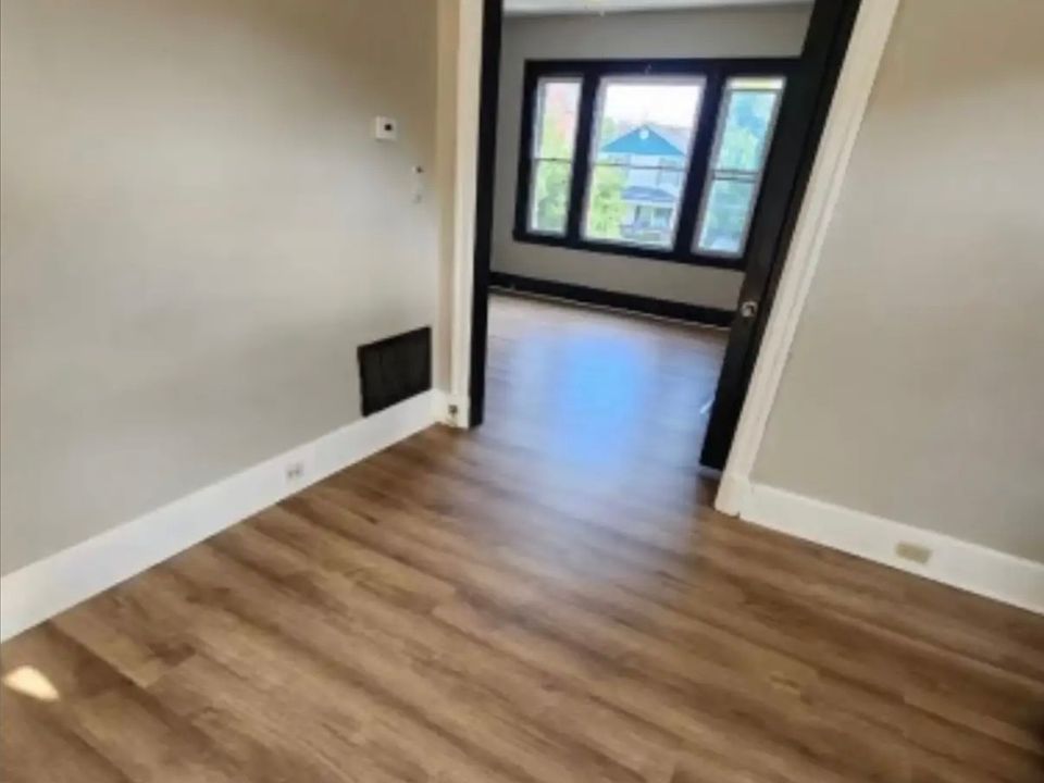 1st image of 678 Glenwood Ave #678