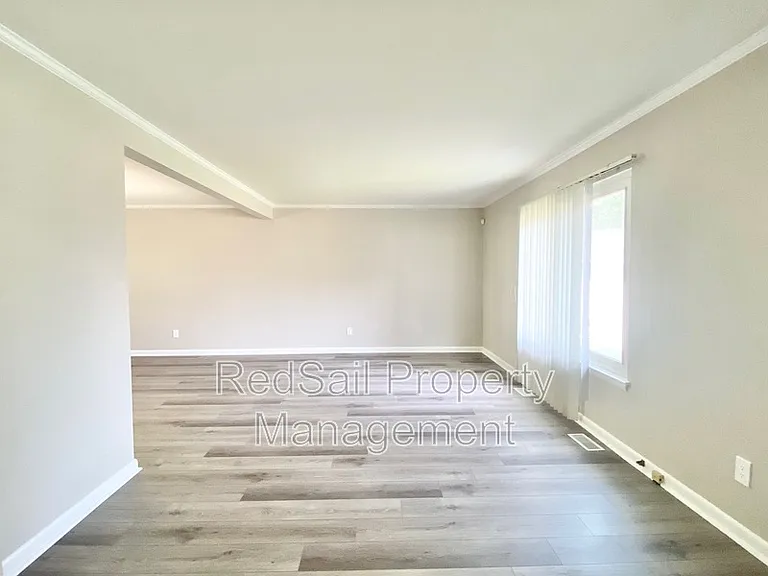 13 Sandpiper Ct — Photo 3