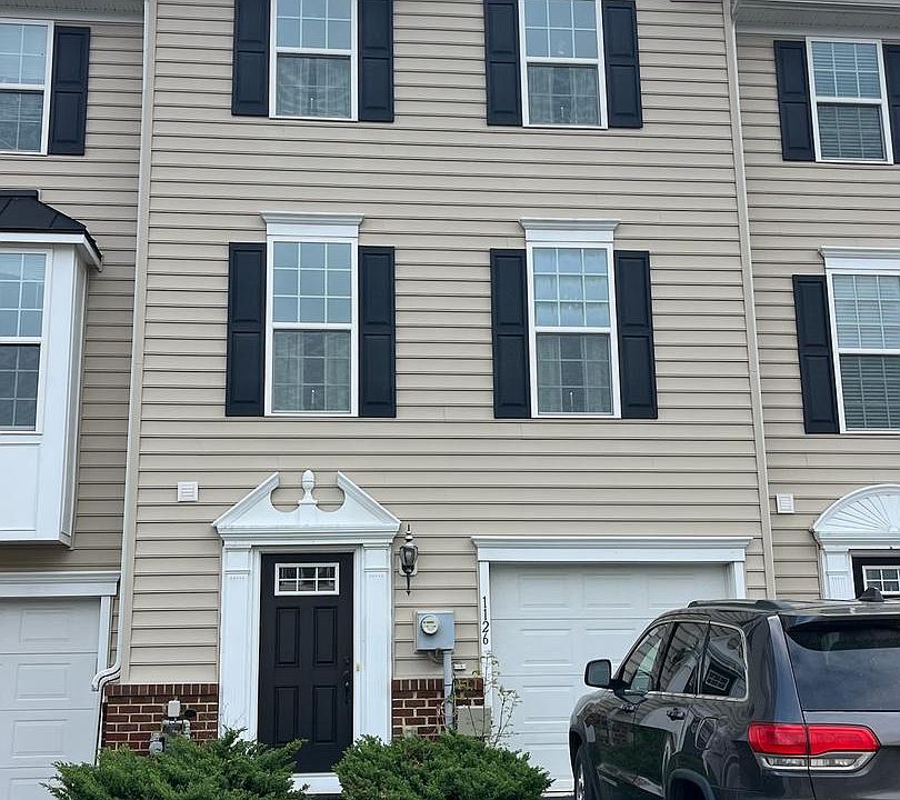 1st image of 1126 Sageview Dr
