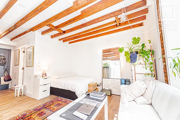 Rented by Nolita Group | media 6