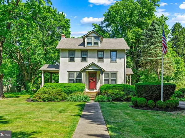 427 E Main St, Moorestown, NJ 08057