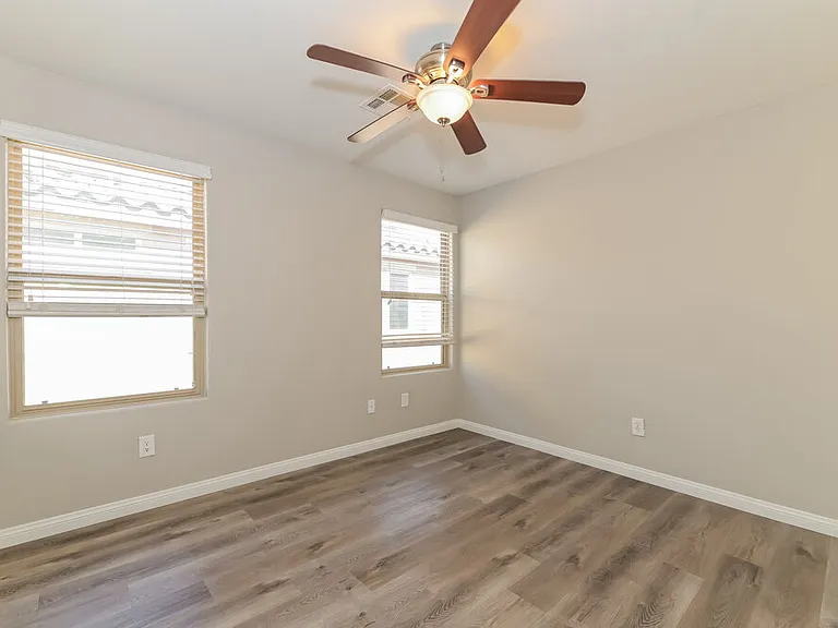 6377 Kellyville Dr — Photo 13