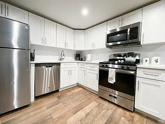 Rented by Owner | media 12