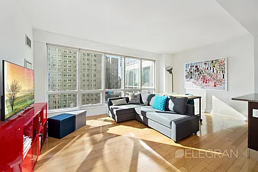 Rented by ER (DO NOT USE)