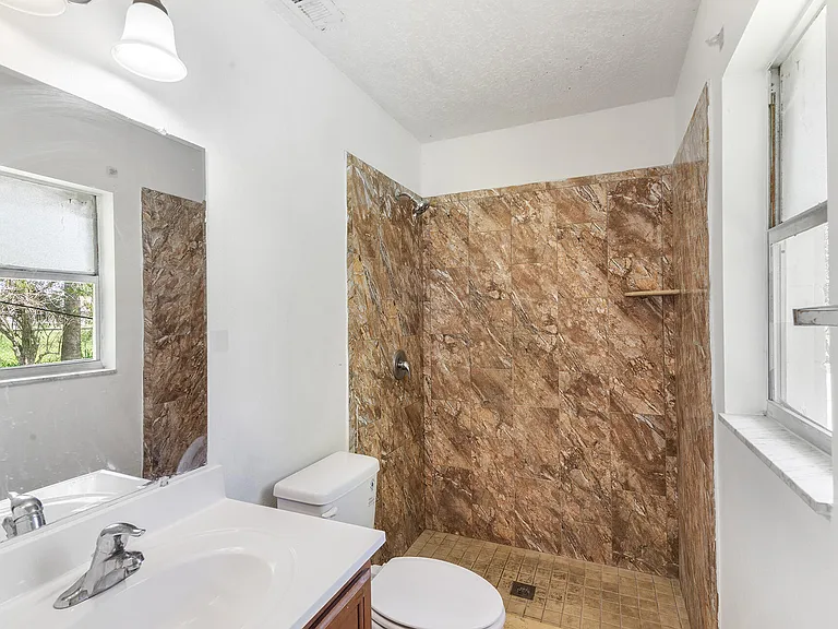 2137 San Jose Blvd — Photo 7