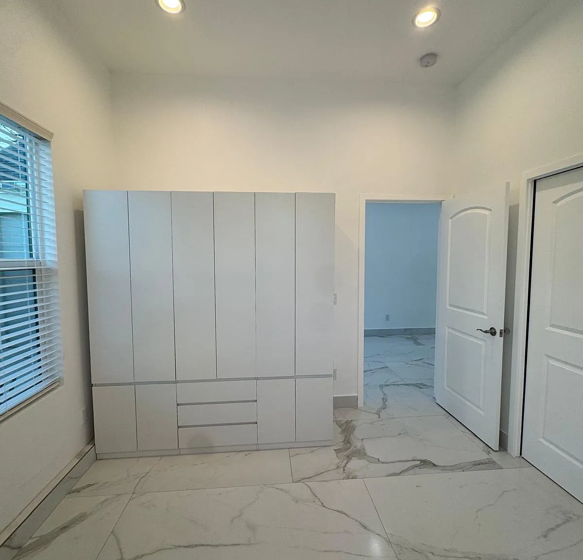 1 bed, 600 sqft, $2,100 — Photo 4