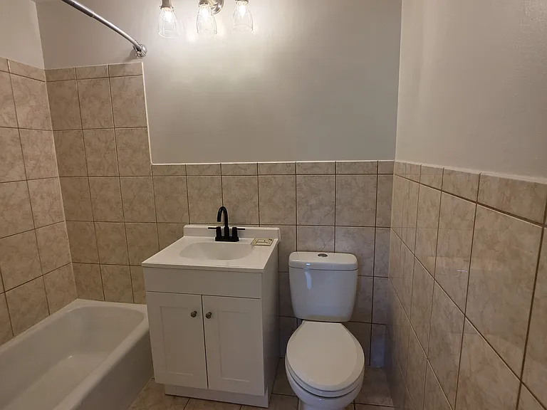 120 Clinic Dr #306 — Photo 11