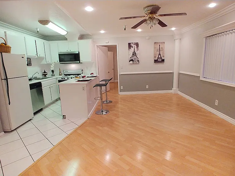 Five Star Suites — Photo 106