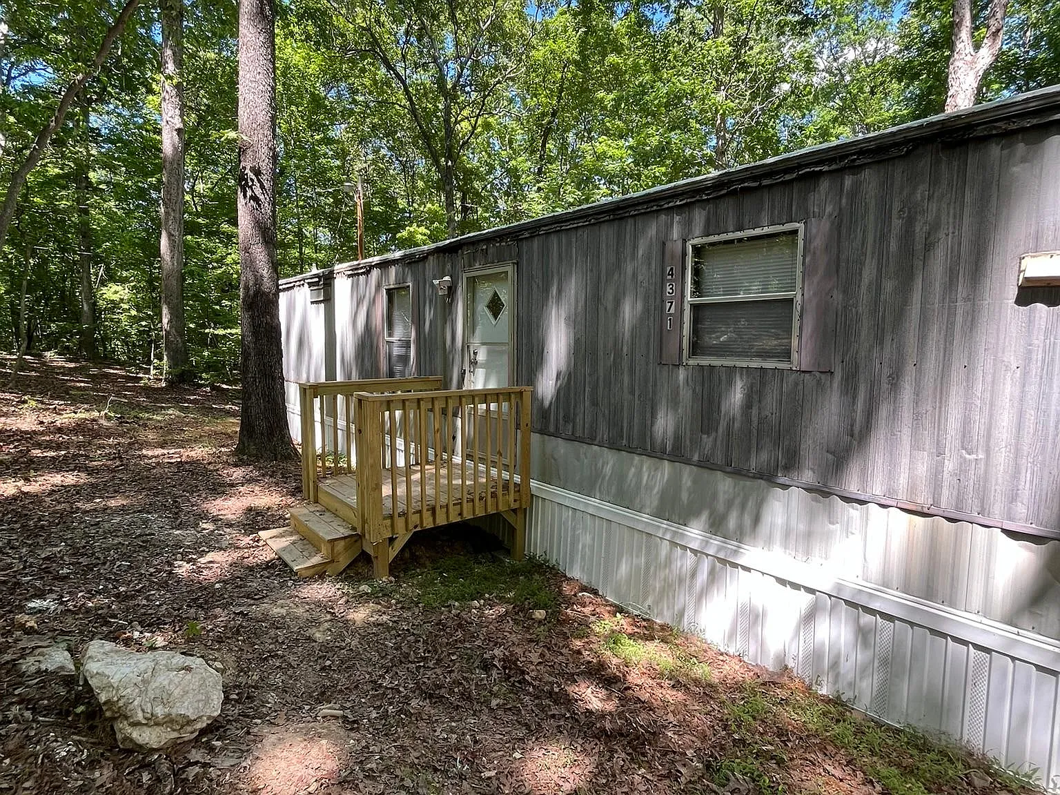2 bed, $925 — Photo 1