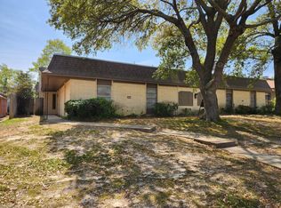 405 Hampton Ct, Longview, TX 75605