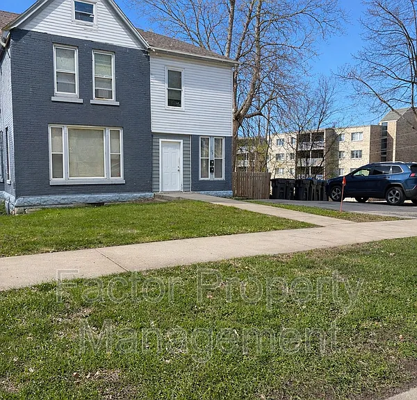 328 N 6th St #2 — Photo 1