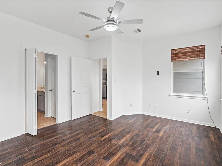 13223 Southpoint Ln — Photo 17