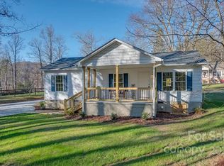 (Undisclosed Address), Hendersonville, NC 28792