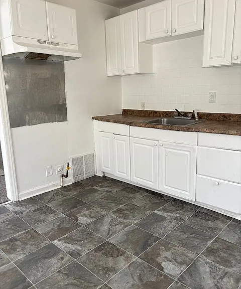18134 Vaughan St — Photo 5