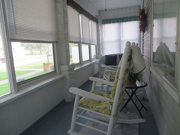 2nd image of 612 N Pine St