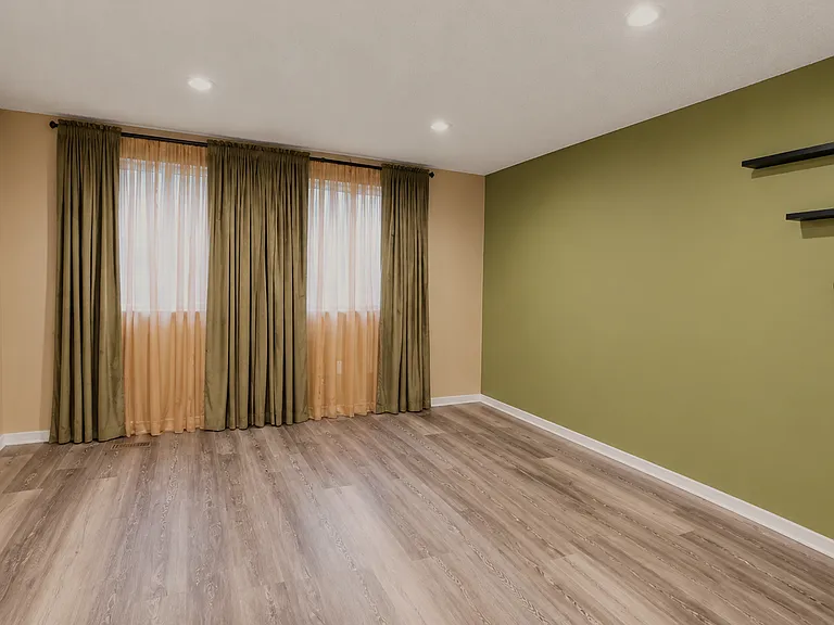 19105 Willow Spring Dr — Photo 18