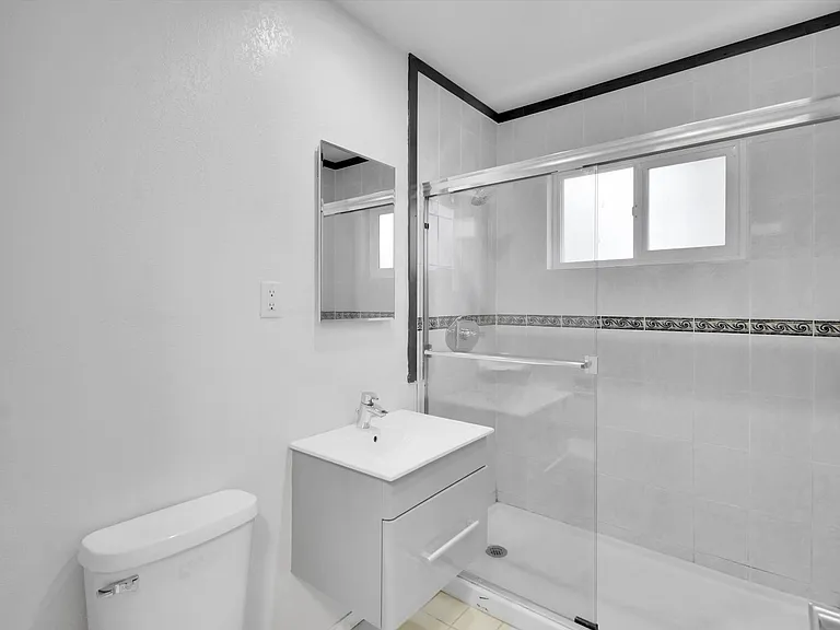 131 Cerrito Avenue — Photo 12