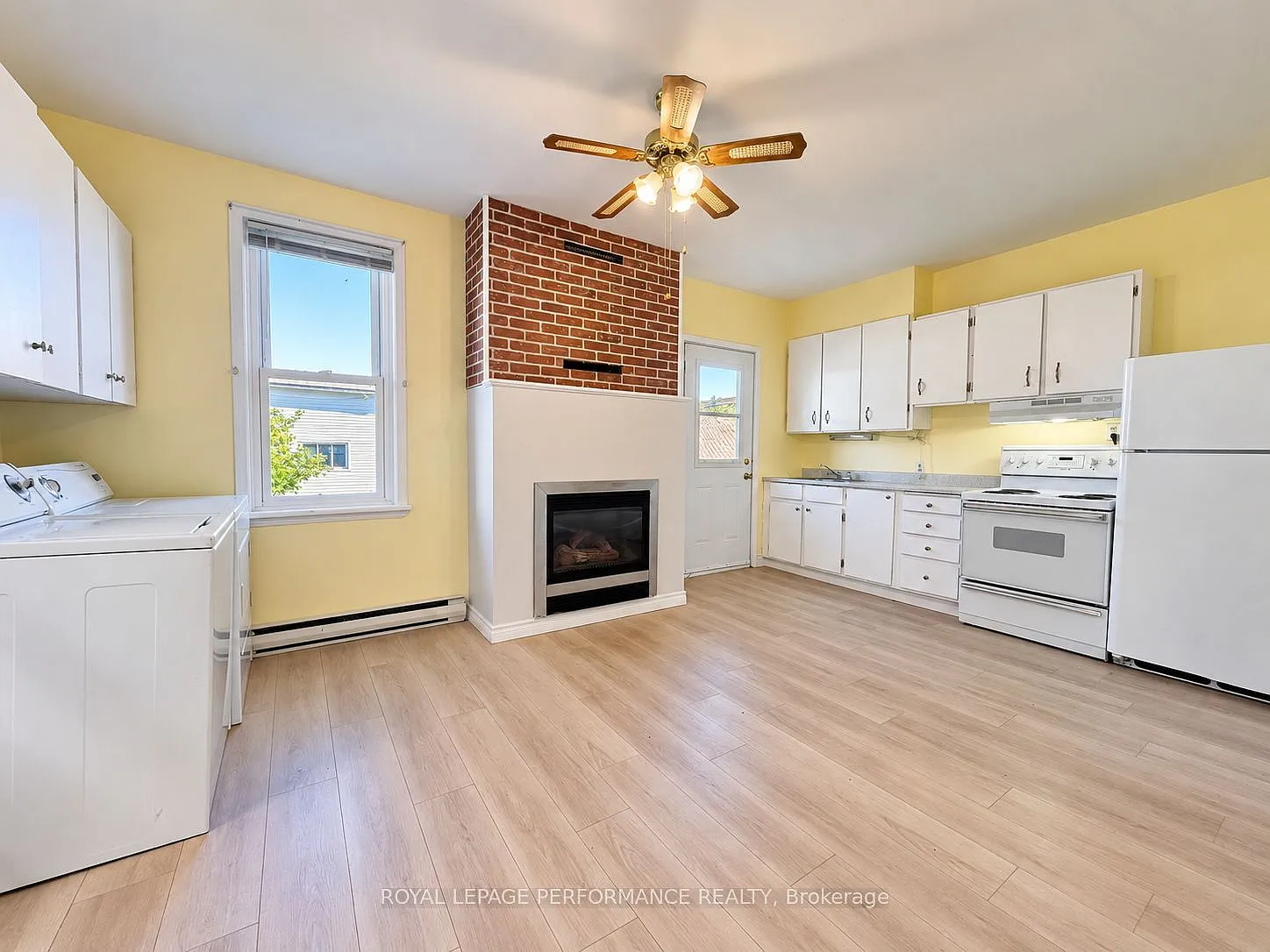 3 bed, $1,800 — Photo 4