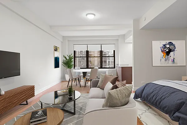 Rented by Stonehenge NYC LLC | media 2