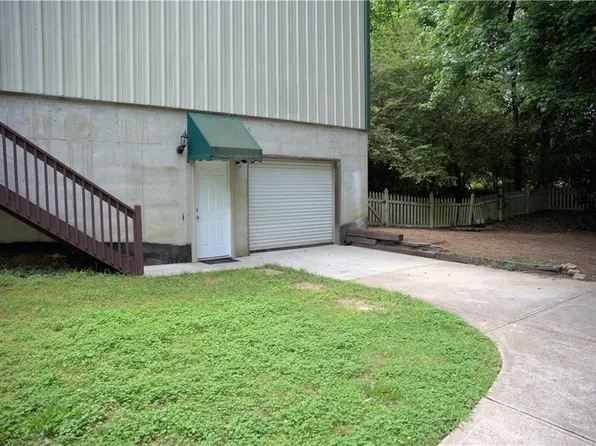 3830 Mathis Airpark Rd #B, Suwanee, GA 30024