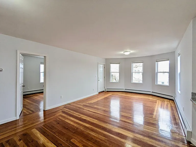 140 Branscomb St #2 — Photo 1