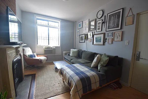 Rented by Douglas Elliman | media 3