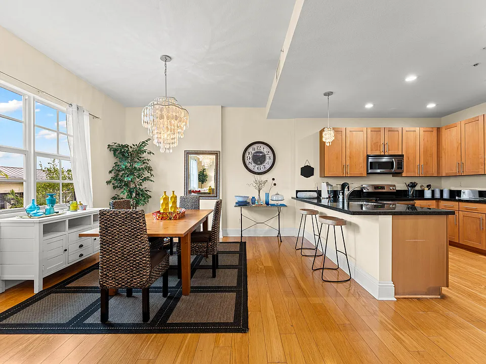 3120 E Latitude Cir #310