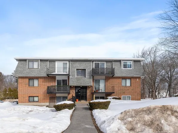 176 Maple Ave APT 1-38, Rutland, MA 01543