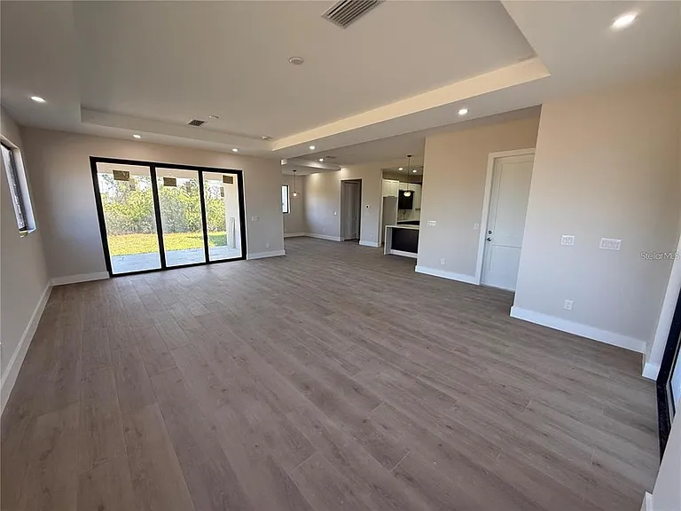 47 Brig Cir E — Photo 5