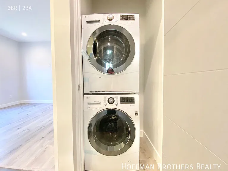 330 N Spaulding Ave — Photo 8