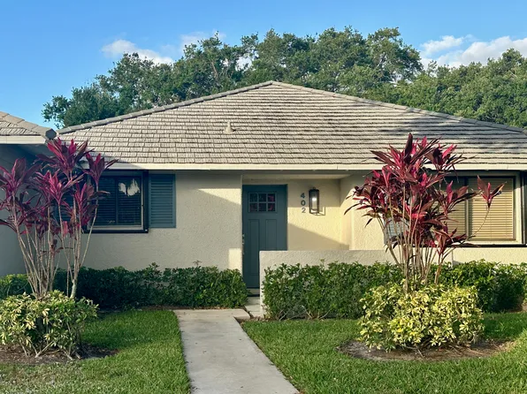 402 Club Dr, Palm Beach Gardens, FL 33418