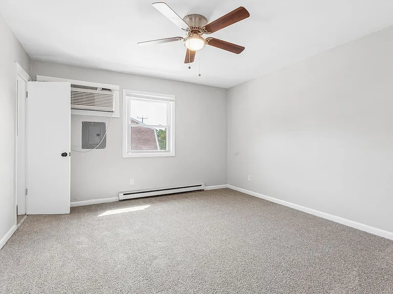 3800 E Princess Anne Rd — Photo 7