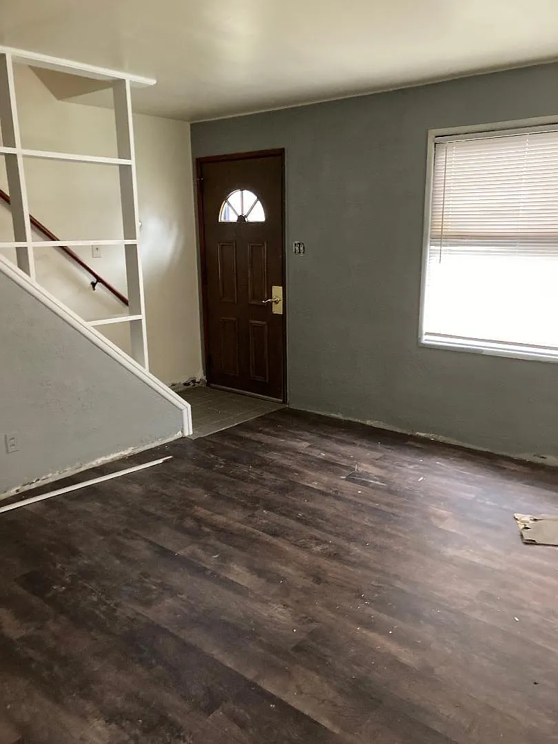 2 bed, 912 sqft, $1,250 — Photo 4