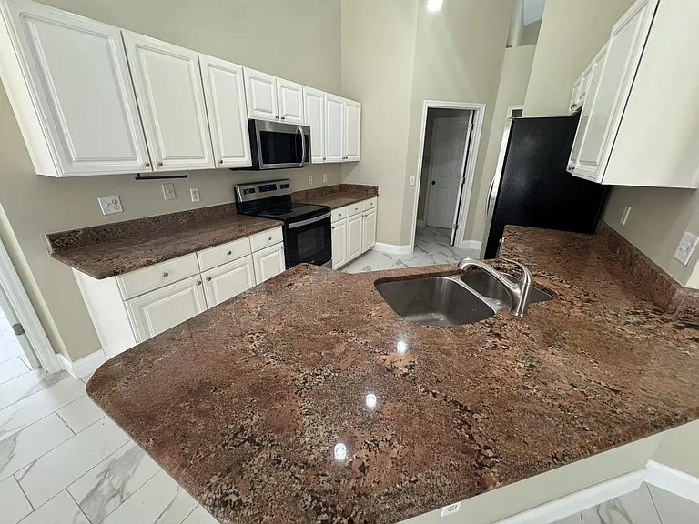 2347 Blake Way — Photo 13