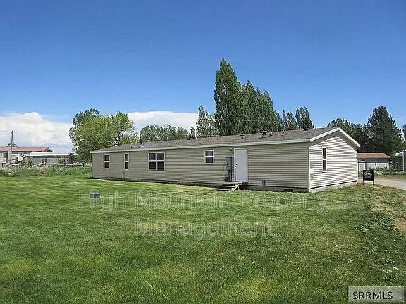 3rd image of 2532 Lorin Dr