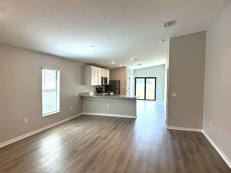 1381 Barnacle Bay Pl — Photo 4