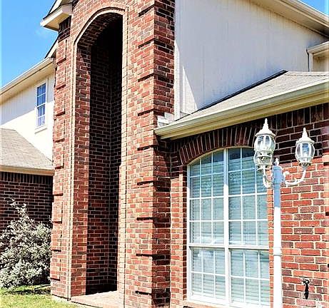 5th image of 105 Milton Dr