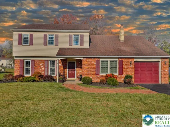 766 Whistle Stop Ln, Quakertown, PA 18951