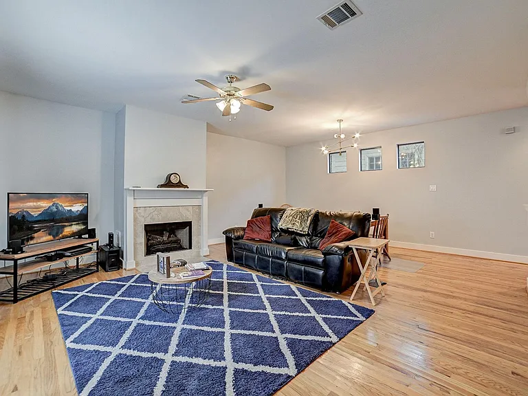 5838 Larkin St — Photo 19