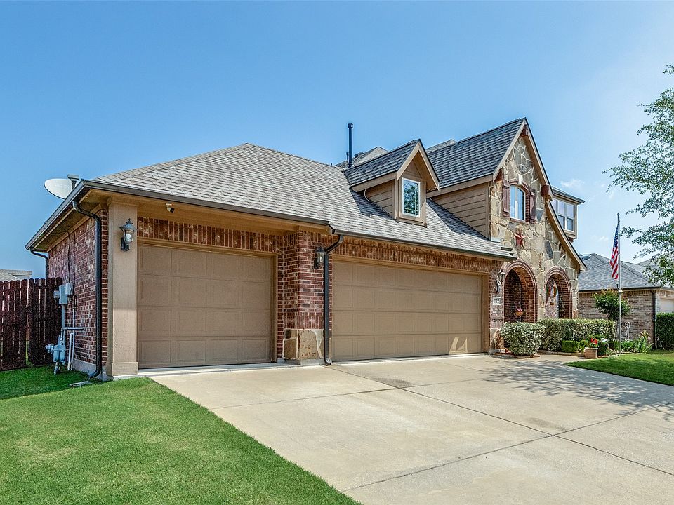 1st image of 812 Honeywell Dr