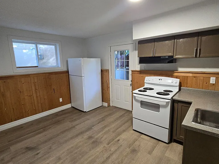 901 Lawson Rd — Photo 11