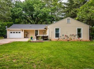 41 Knoll Ridge Dr, Asheville, NC 28804