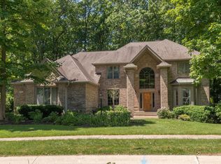 9547 Timberline Dr, Indianapolis, IN 46256