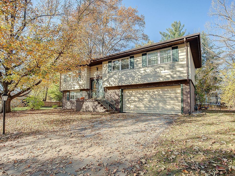 1st image of 1427 Vicksburg Dr
