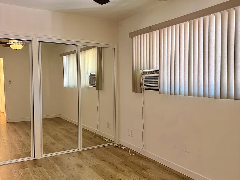 14641 Magnolia Blvd #5 — Photo 9