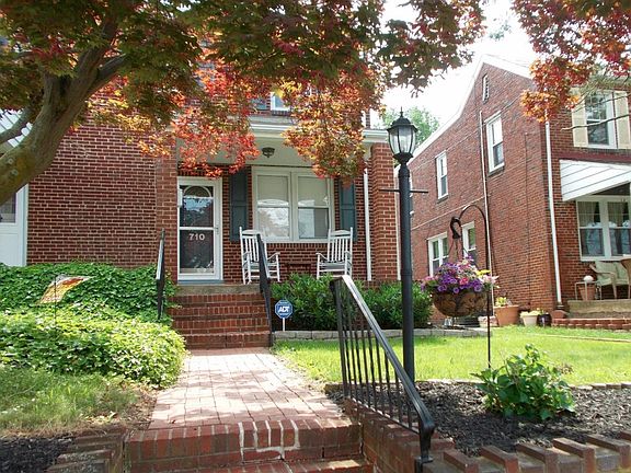 2nd image of 710 S Scott St