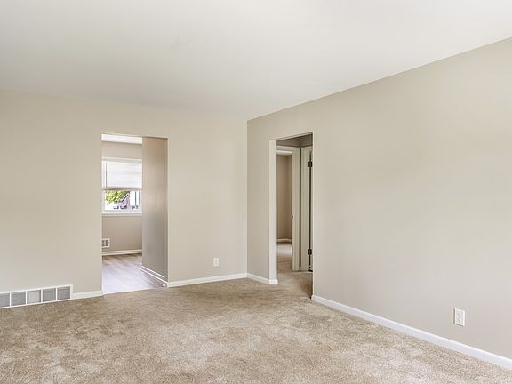3rd image of 234 W Newhall Ave APT 2