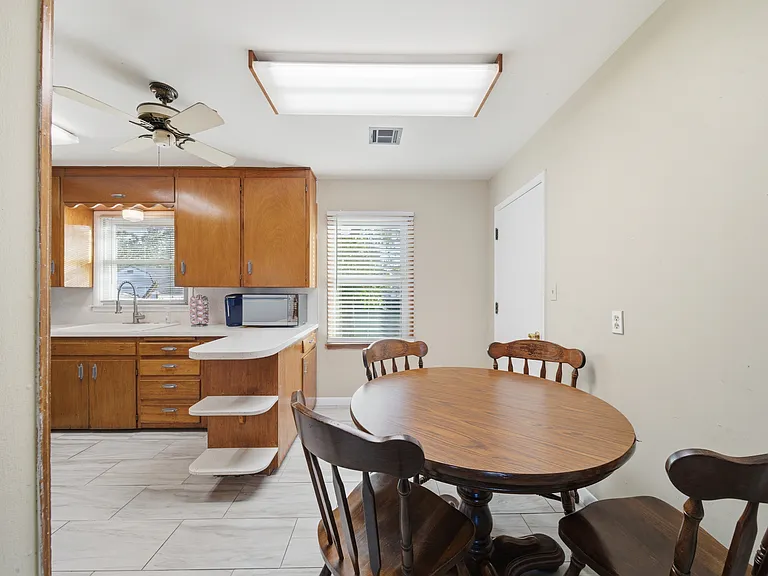 702 E Karma Ave — Photo 13