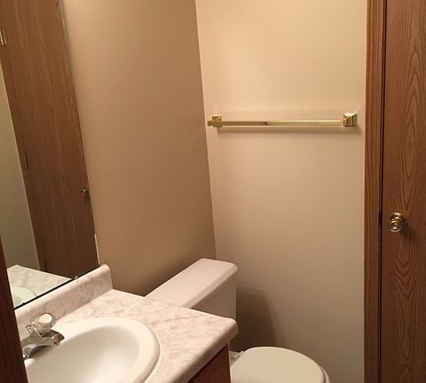 4th image of 4904 Charm Oak Dr #B